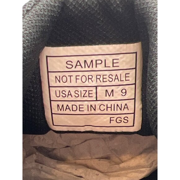 The North Face Mens Single Left Athletic Shoe In Total Black Mesh Design - Picture 7 of 7